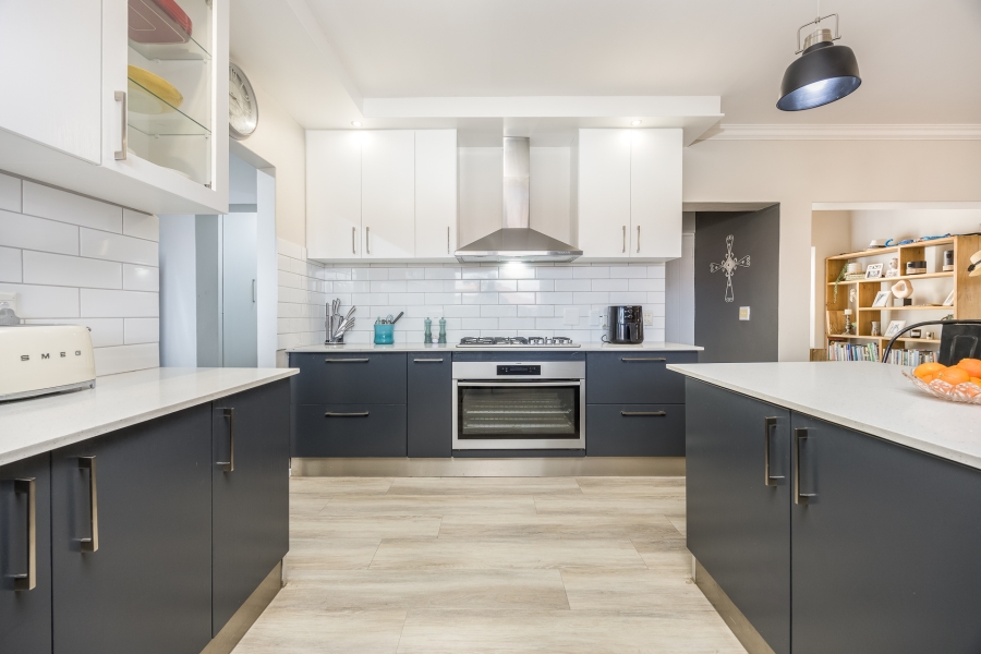 3 Bedroom Property for Sale in Protea Heights Western Cape